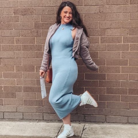 Meet your Posher, Jessica - Picture 1 of 1